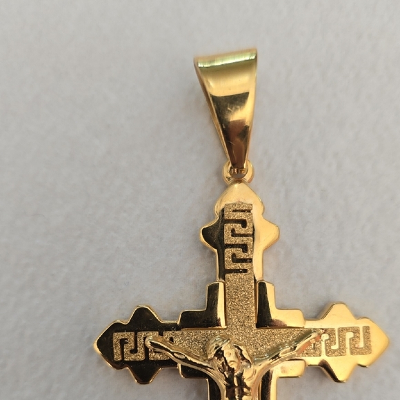 Stainless Steel Goldtone Cross Pendant - Picture 5 of 8